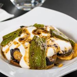 Yoğurtlu Karışık Kızartma